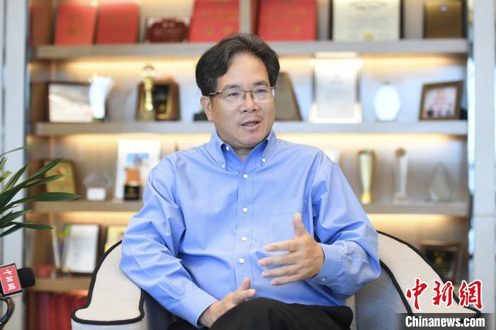 全國(guó)人大代表建議逐步禁止產(chǎn)、銷(xiāo)電子煙